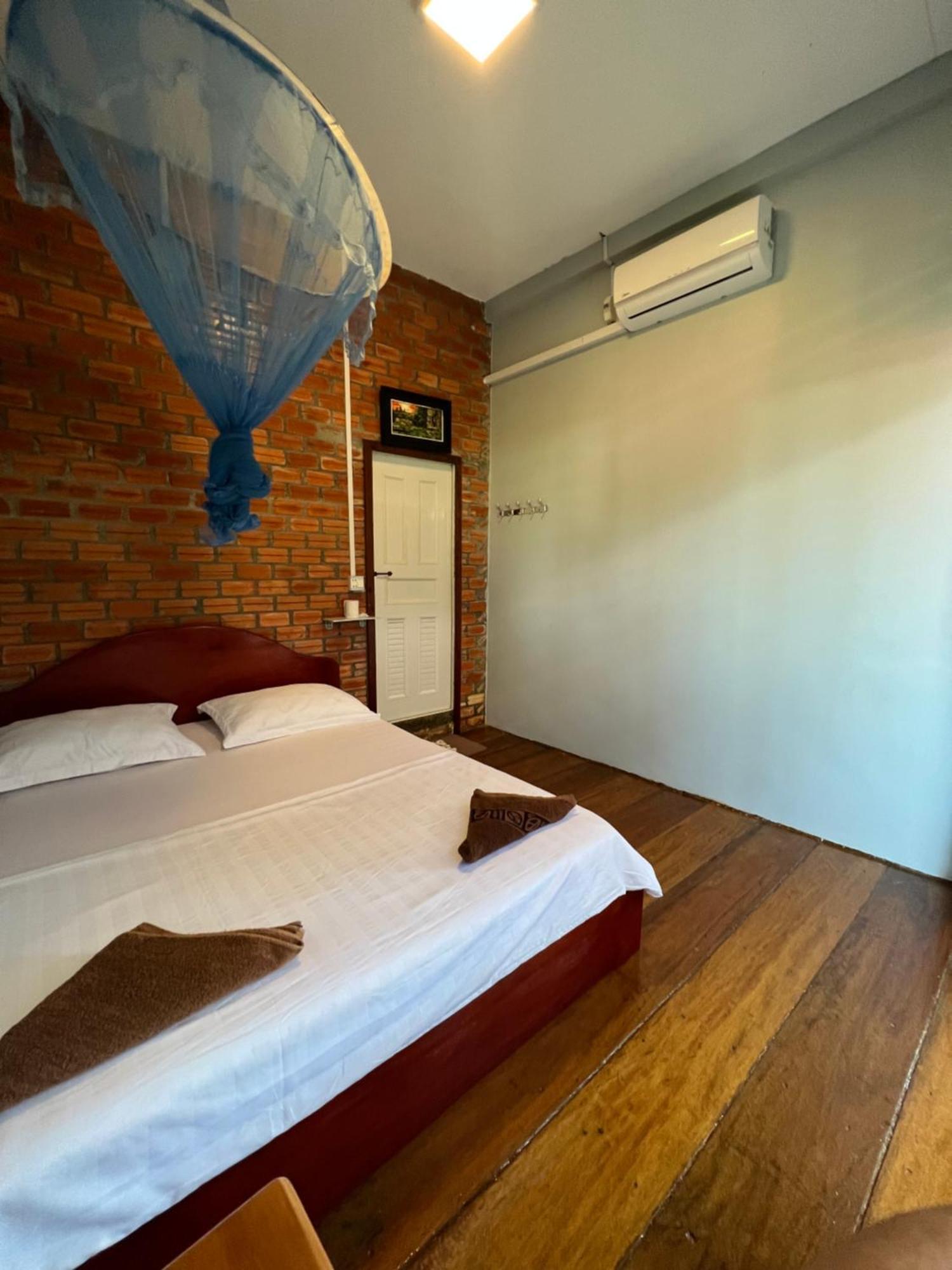 Ing Ing Guesthouse ロンサレム島 エクステリア 写真