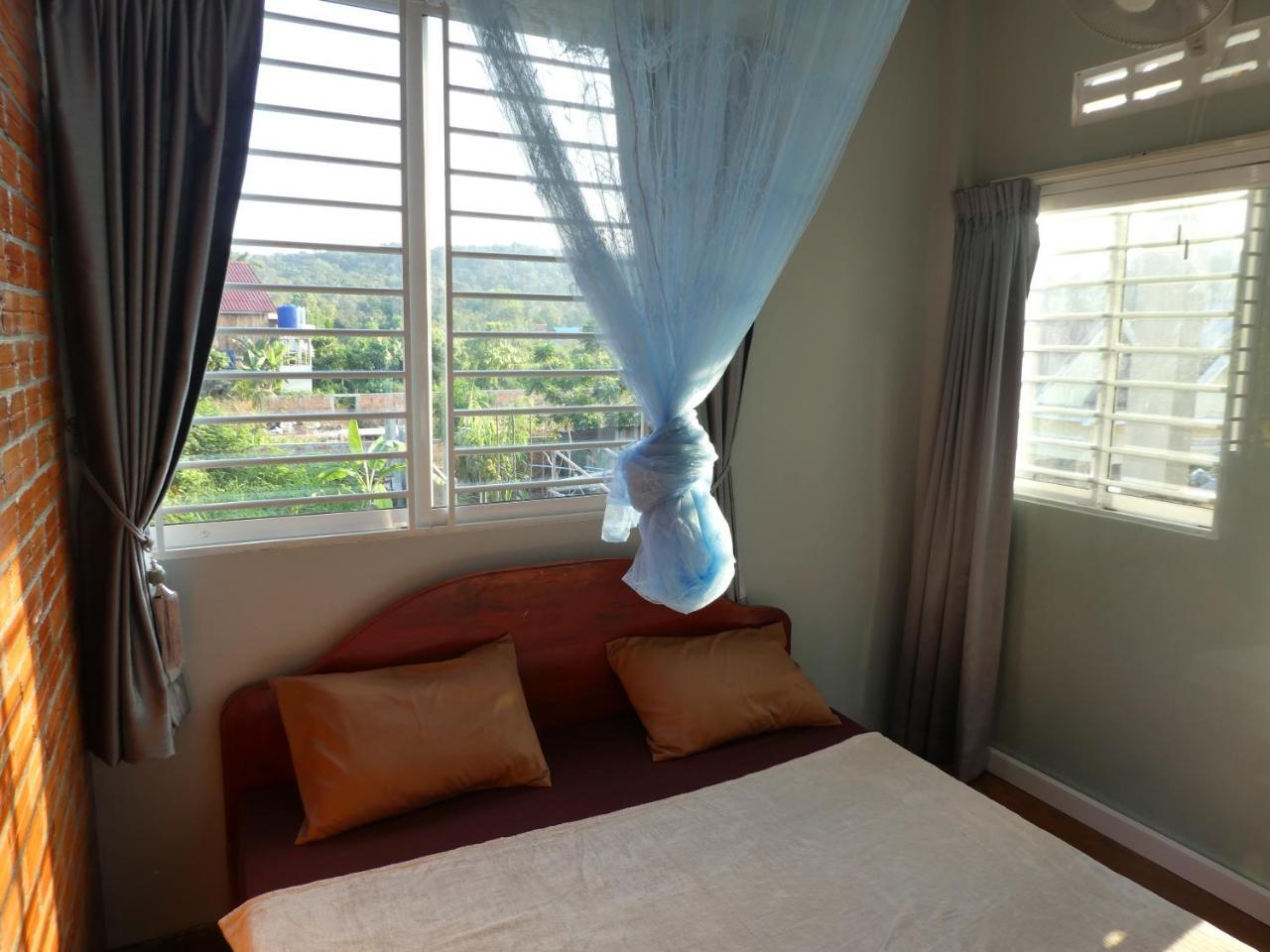 Ing Ing Guesthouse ロンサレム島 エクステリア 写真