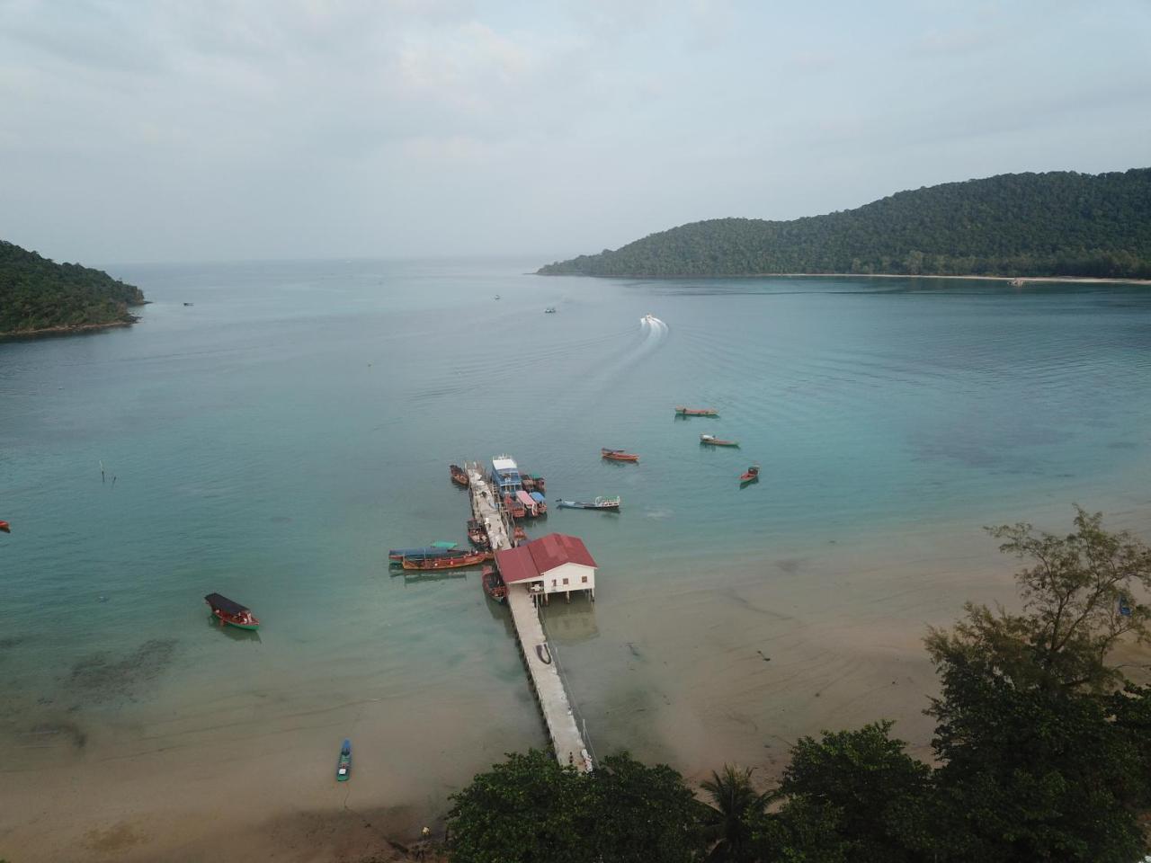 Ing Ing Guesthouse ロンサレム島 エクステリア 写真