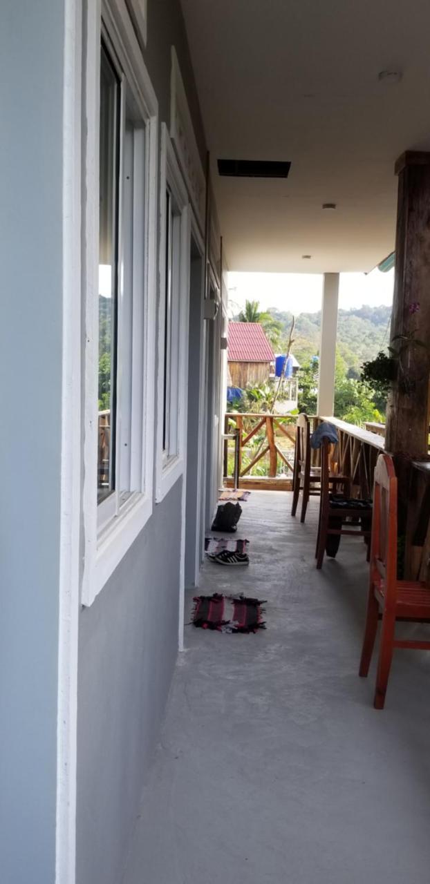 Ing Ing Guesthouse ロンサレム島 エクステリア 写真